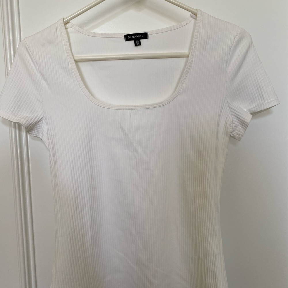 NWOT WHITE TEE WHITE T SHIRT DYNAMITE